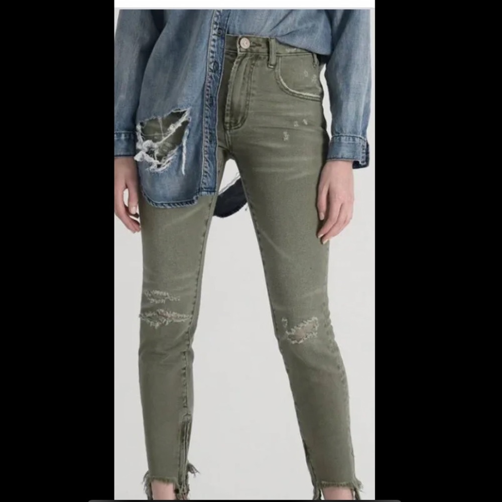 One teaspoon women’s light green washed jeans with ankle cutoffs